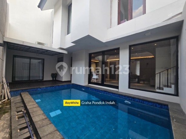 Rumah Cluster Mewah 900 Meter Dari MRT Lebak Bulus