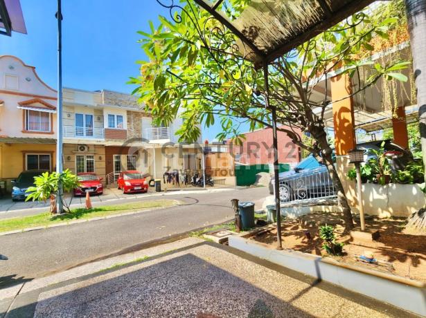 For Sale Ready-to-Live Home in Taman Holandia Cluster, North Lippo Karawaci, 3BR+1 Bath 120 m² 180 m² SHM, 2 Floors, Tangerang, Banten
