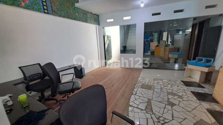 Rumah Siap Pakai, Cocok Dijadikan Kantor di Taman Bukit Lagadar, Nanjung