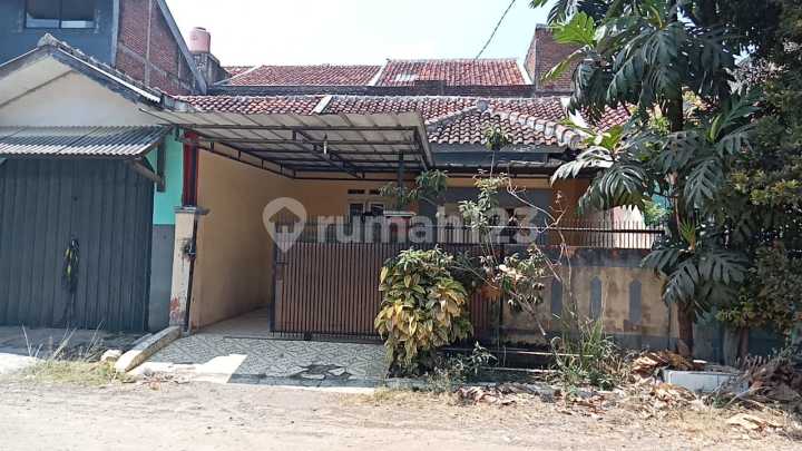 Rumah Berada Dimainroad Komplek di Soreang Residence