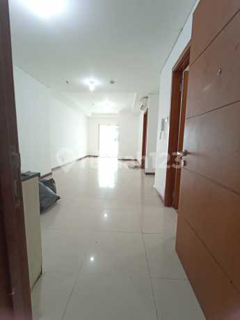 For Rent Fast 2 BR Condominium Unfurnished Tower K Mid Floor Sea and City View