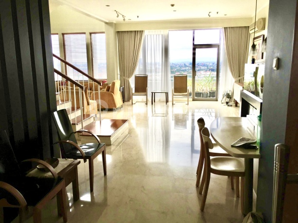 Jakarta Rasa Bali di Kintamani Kondominum Penthouse 4 Bedrooms, Semi Furnished