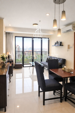 Termurah Apartemen Hampton's Park 2 BR Cantik Full Furnished Termurah Apartemen Hampton's Park 2 BR Cantik Full Furnished