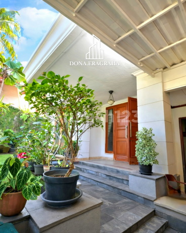 Selling Fast, Rare Elite Location House in Pondok Indah, South Jakarta
