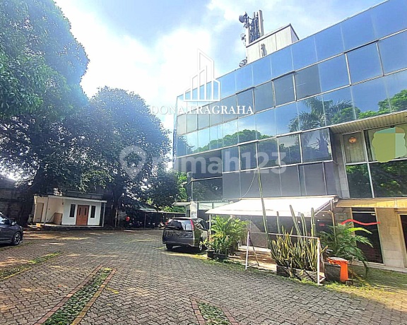 Ruko Gandeng Strategis Hook Parkir Luas Di Bona, Lebak Bulus Ruko Gandeng Strategis Hook Parkir Luas Di Bona, Lebak Bulus