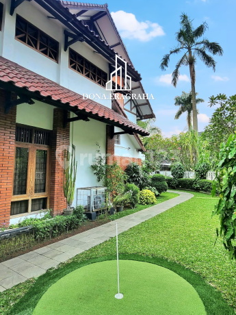 Nyaris NJOP Rumah Country Style Lokasi Premium Pondok Indah