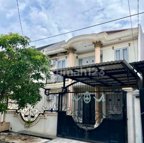 Wiguna Timur Regency Dpn Taman