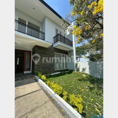 Rumah Citraland Bukit Palma Grandia Bangunan 2 Lantai Minimalis Rumah Citraland Bukit Palma Grandia Bangunan 2 Lantai Minimalis