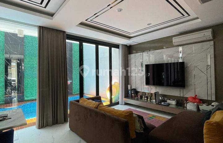 Rumah Mewah Citraland The GreenLake Kondisi Full Furnish