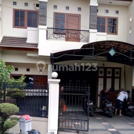 Rumah di Jalan Batu Mulia Perumahan Batumas 2 Lantai Siap Huni Rumah di Jalan Batu Mulia Perumahan Batumas 2 Lantai Siap Huni