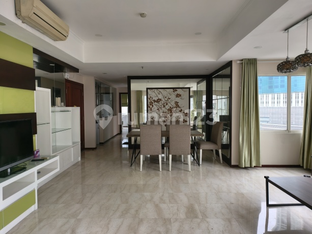 Apartemen Royal Mediterania Garden Tipe 3 Kamar Tidur Full Furnished Best View Apartemen Royal Mediterania Garden Tipe 3 Kamar Tidur Full Furnished Best View