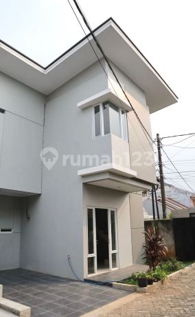 Rumah di Cluster Puri Kasuari Cipadu, Komplek Pajak, Cipadu, Larangan Tangerang