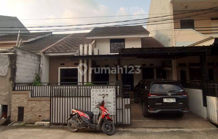 Jual Cepat Rumah Siap Huni Di Cluster Dekat Dengan Jalan Utama Samping Kantor Lurah Rumah Bagus SHM di Perumahan Raffles Regency Blok H No. 3, Bojong Kulur, Gunung Putri, Bogor, Jawa Barat, Indonesia, 16969, Bojong Kulur