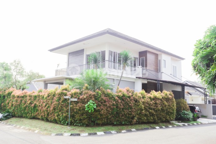 Dijual Rumah Bogor Park Residence 2 Lantai, Luas Tanah 260M2, Kamar Tidur 4+1, SHM, bisa KPR, 1,6Km Dari Stasiun Batutulis