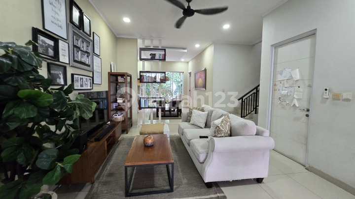 Rumah Green Lake City 2 Lantai, 8X20m², 144M² , Bagus SHM Rumah Green Lake City 2 Lantai, 8X20m², 144M² , Bagus SHM