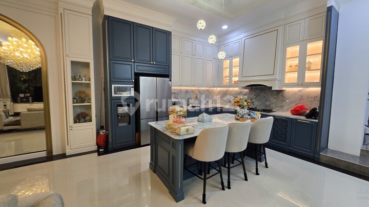 Rumah Mewah Green Lake City 250M² Siap Huni! 10X25m², Bagus