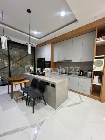 Rumah Bagus Green Lake City Siap Huni, 198M², SHM Rumah Bagus Green Lake City Siap Huni, 198M², SHM