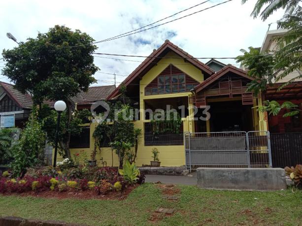 Rumah Semi Furnished Dalam Komplek di Jalan Boulevard, di Pancoran Mas Dwpok Dijual Rumah Semi Furnished Dalam Komplek di Jalan Boulevard, di Pancoran Mas Dwpok Dijual