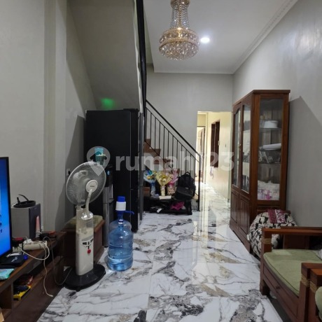 Rumah Bagus 2 Lantai Siap Huni di Graha Cinere (GV)