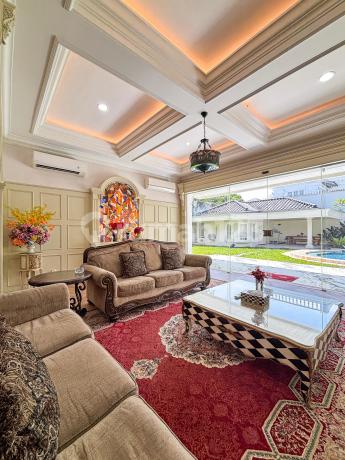 Rumah Mewah Terawat dan Siap Huni, Tanah dan Bangunan Luas di Cilandak Rumah Mewah Terawat dan Siap Huni, Tanah dan Bangunan Luas di Cilandak