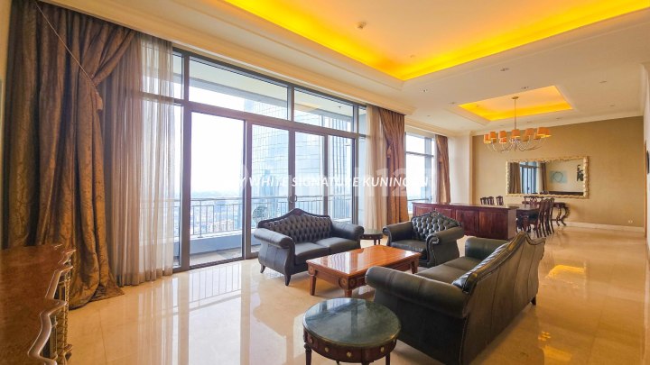 Airlangga Ritz Carlton Mega Kuningan Apartment 4BR Semi Furnished