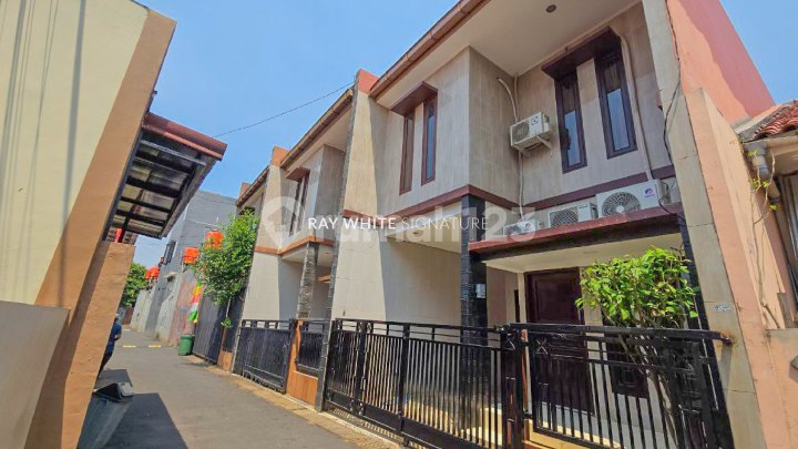 Dijual Rumah 2 Lantai Siap Huni di Kompek Pesona Alam Jagakarsa