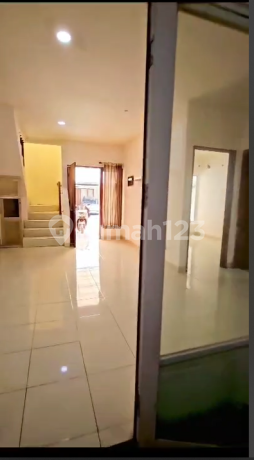 Rumah Siap Huni Premier Park 2 Modernland Tangerang Banten. Rumah Siap Huni Premier Park 2 Modernland Tangerang Banten.