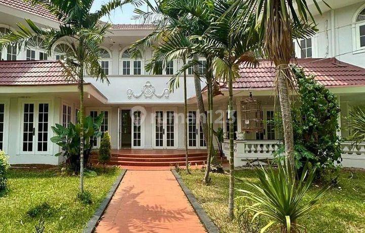Rumah Hoek, Hitung Tanah , Di Simprug Golf, Dekat Hang Lekir, 