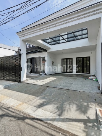 Pondok Indah Property Cantik Mewah! Dijual Property Rumah Hunian Cantik Mewah Material High-Spec Semi Furnished Siap Huni di Dalam Perumahan Elit Lokasi Premium di Pondok Indah, Jakarta Selatan