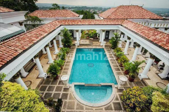 Rumah Sultan Mewah di Northridge Golf Sentul City Rumah Sultan Mewah di Northridge Golf Sentul City