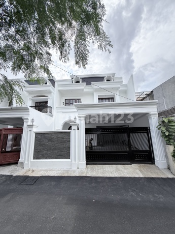 Rumah American Clasic Private Pool Lokasi 10 Menit ke Pintu Tol Rumah American Clasic Private Pool Lokasi 10 Menit ke Pintu Tol