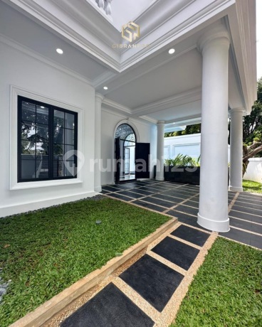 Dijual Rumah American Clasic Mewah Lokasi Strategis Dijual Rumah American Clasic Mewah Lokasi Strategis