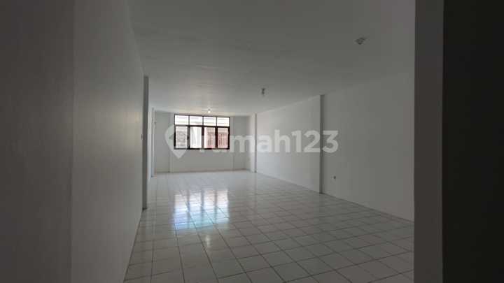 Jual Cepat Ruko Toho Pik, Siap Huni, 3,5 Lantai, Jalan Hidup, Murah!!