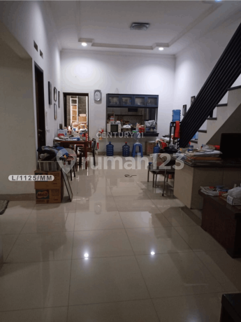 Rumah bisa untuk Usaha Strategis di Taman Holis Indah 1 Bandung Rumah bisa untuk Usaha Strategis di Taman Holis Indah 1 Bandung