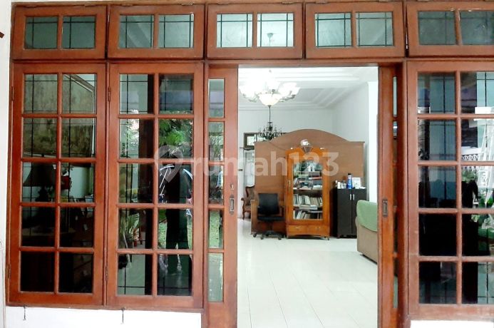 Rumah Lama Luas Terawat Murah Komplek Jalan Panjang Kebon Jeruk Rumah Lama Luas Terawat Murah Komplek Jalan Panjang Kebon Jeruk