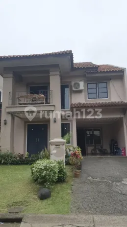 Jtk. Dijual Rumah Semi Furnished di Taman Beverly Golf