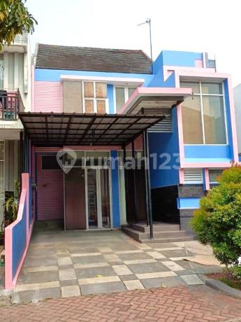 For Sale Inexpensive House, Ma'am, Royal Serpong Village, Near Wtc Serpong For Sale Inexpensive House, Ma'am, Royal Serpong Village, Near Wtc Serpong