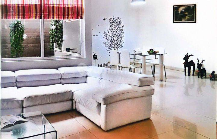 Rumah di Puri BKR Bagus SHM hadap Selatan