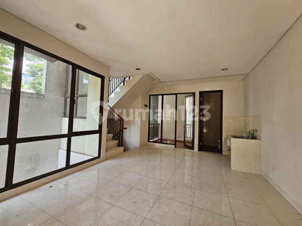 Dijual Cluster Whelford Greenwich BSD Lokasi Bagus HOOK Depan Dijual Cluster Whelford Greenwich BSD Lokasi Bagus HOOK Depan