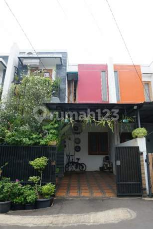 Rumah 2 Lantai di Perumahan Sapta Pesona, Jatiasih, Bekasi Rumah 2 Lantai di Perumahan Sapta Pesona, Jatiasih, Bekasi