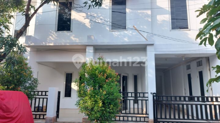 Rumah 3lt Luas120 SHM Di Taman Tridaya Indah Tambunselatan Bekasi