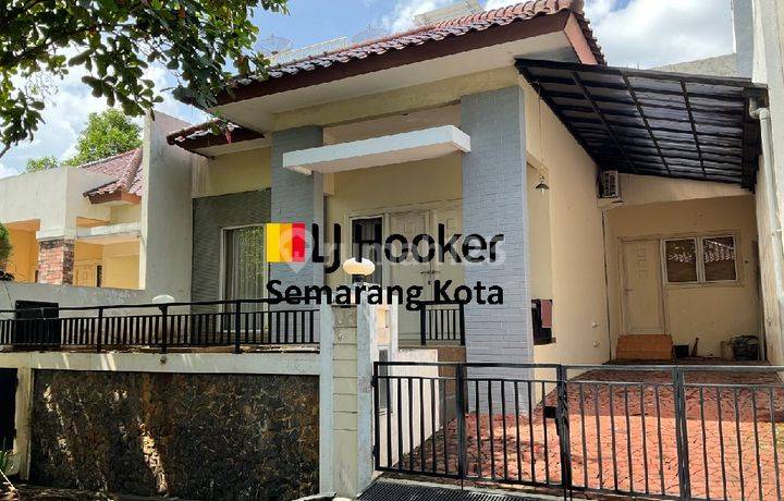 Rumah Siap Huni di Graha Candi Golf