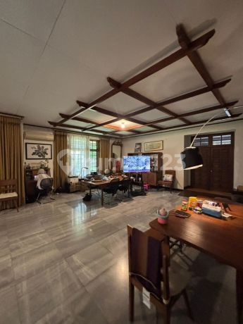 Dijual Rumah Tenang 700m2 Di Tulodong Dekat Scbd Kebayoran Baru Dijual Rumah Tenang 700m2 Di Tulodong Dekat Scbd Kebayoran Baru