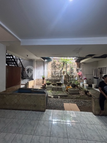 Jual Cepat Rumah Strategis Tebet Barat Raya Shgb Harga Below Market Jual Cepat Rumah Strategis Tebet Barat Raya Shgb Harga Below Market
