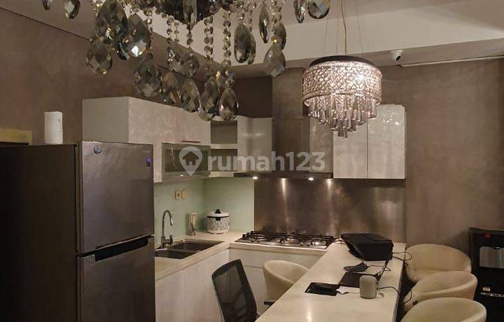 Apartemen Cosmo Terraces 2 Kamar Tidur Furnished