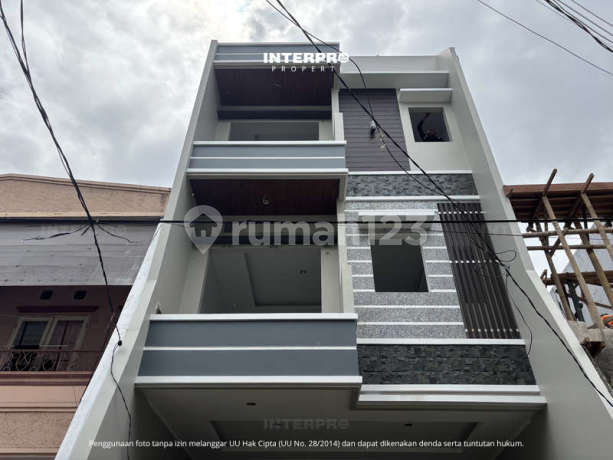 Rumah Brand New 3 Lantai Dijual Tomang Hadap Barat Laut - 90M2 Rumah Brand New 3 Lantai Dijual Tomang Hadap Barat Laut - 90M2