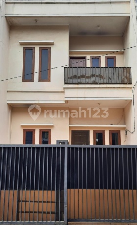 Rumah Dijual Rapi Di Kelapa Gading (EJ0801S)