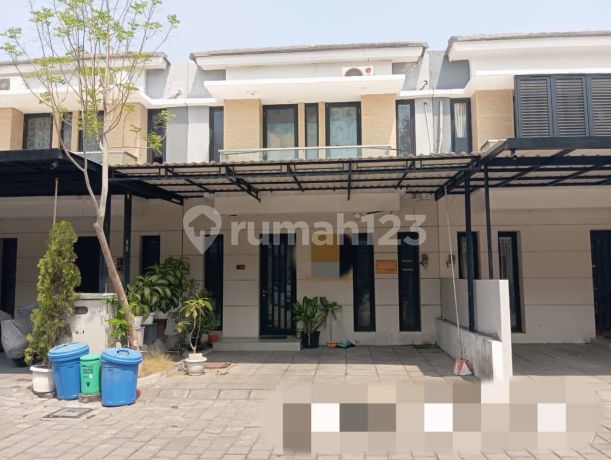 Murah Poll Rumah Wellington Residence Row 3 Mobil
