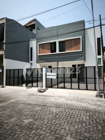 Mulyosari Rumah Baru 2Lantai Lux Dkt Unair Its Muhammadiyah Sutorejo Bhaskara Wisma Permai Mulyosari Rumah Baru 2Lantai Lux Dkt Unair Its Muhammadiyah Sutorejo Bhaskara Wisma Permai