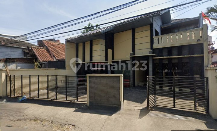 Rumah bagus 2 lantai di tanjung sari asri antapani